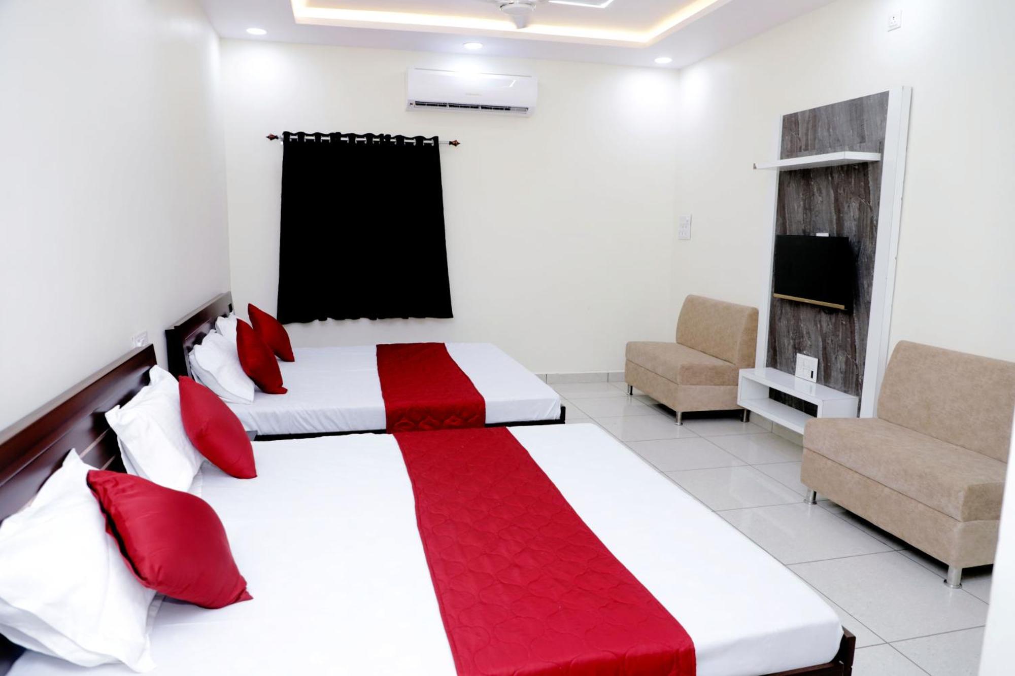 Hotel Jag Laxmi Palace Prime Location Main Road Near Mahakal Temple And Railway Station Ujjain Luaran gambar